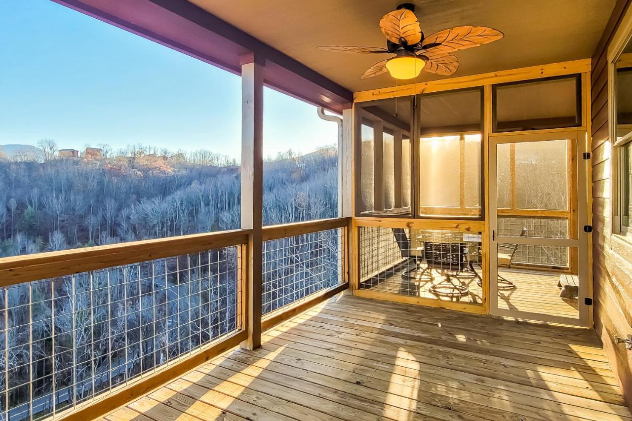 3 Lazy Bears Chalet Gatlinburg Exterior foto