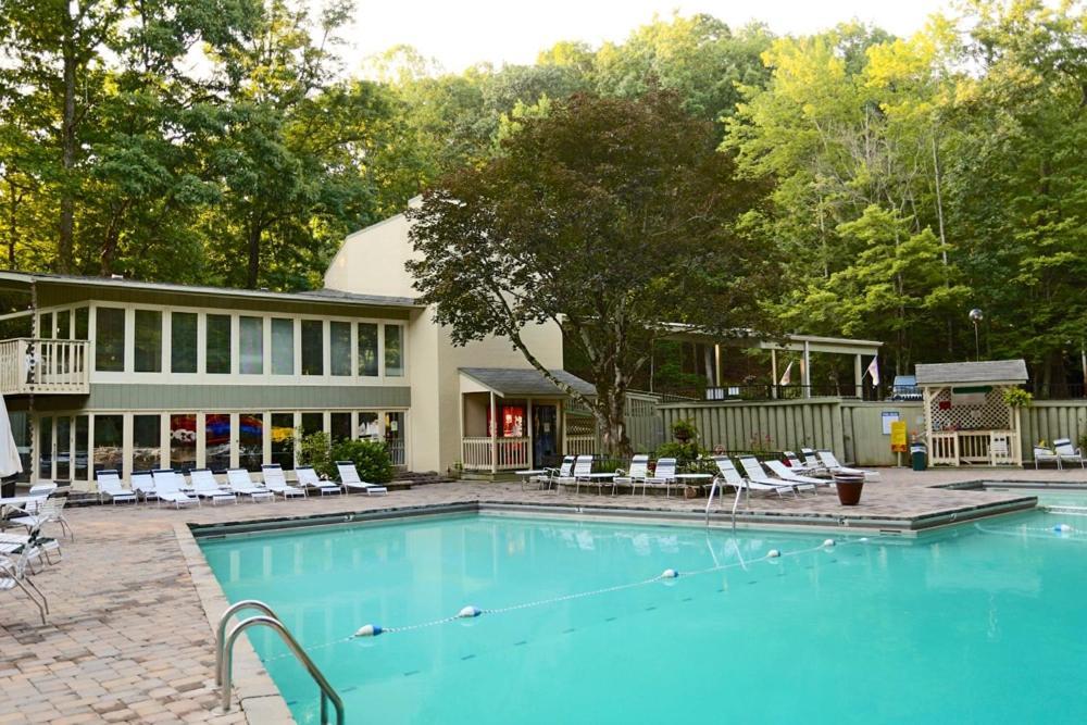 3 Lazy Bears Chalet Gatlinburg Exterior foto
